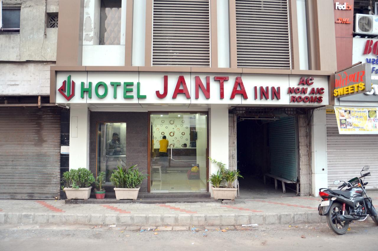 Hotel Janta Inn Surat Eksteriør bilde